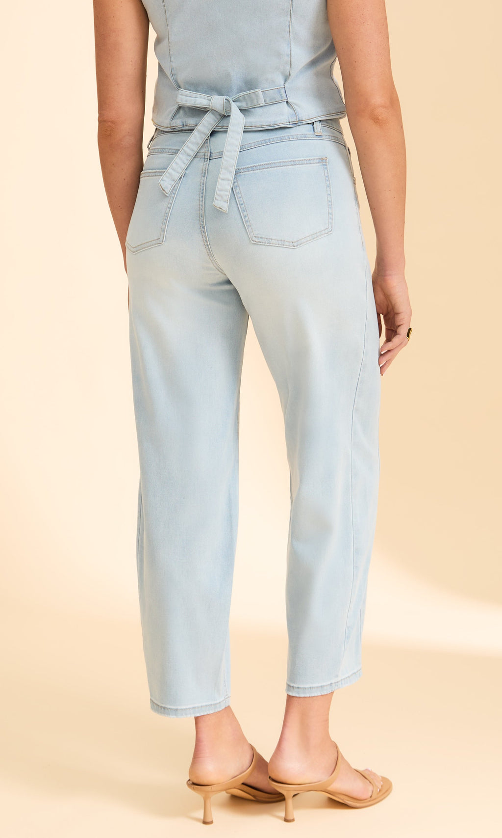 Cropped Barrel Leg Denim Jean