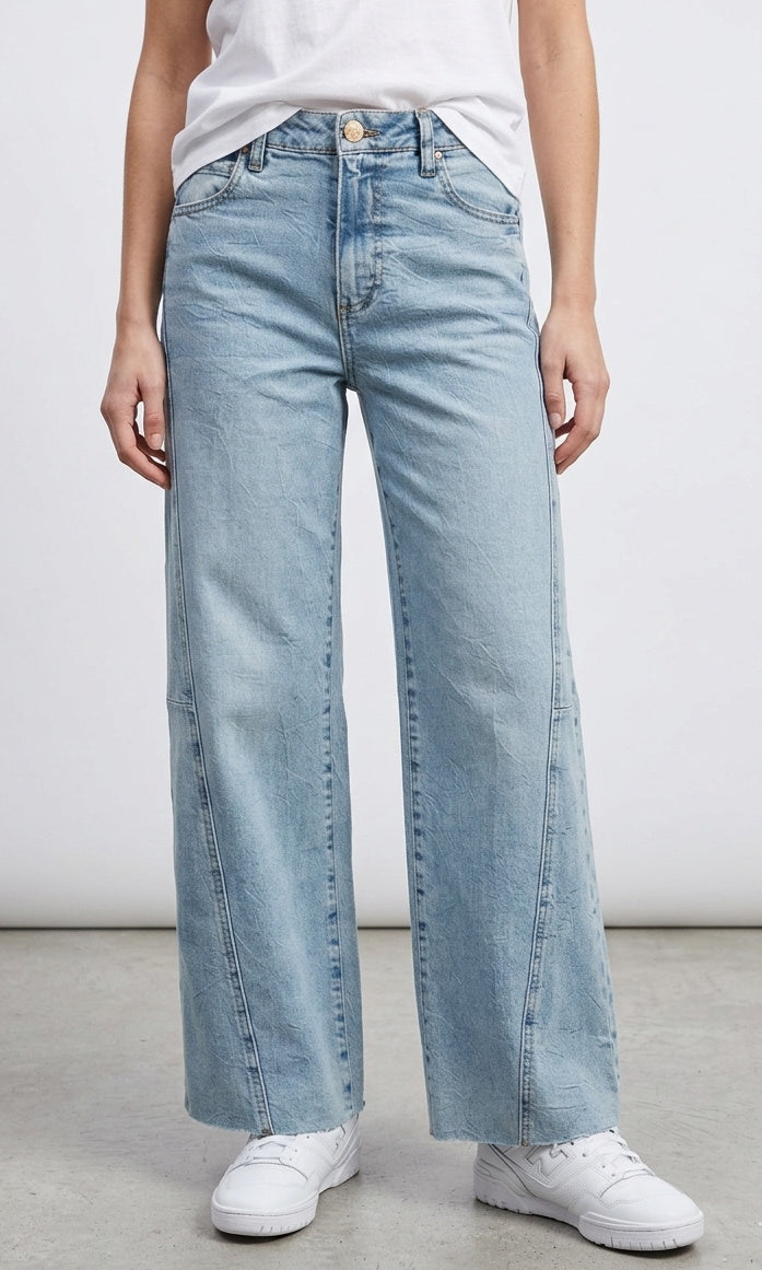 Modern Seam Detail Wide Leg Jean